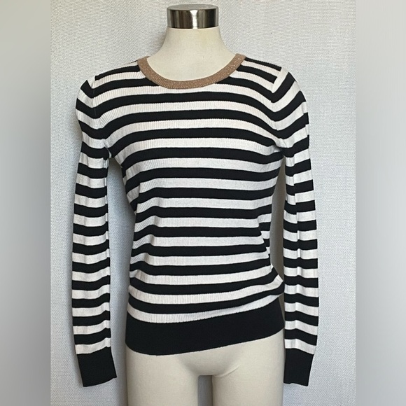 GAP Sweaters - Gap striped sweater